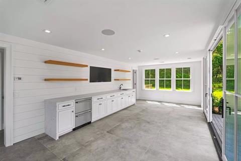 Guest Quarters