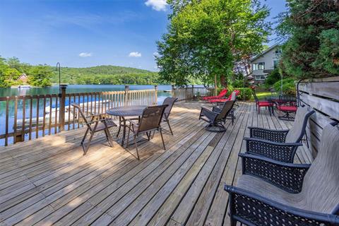 Deck