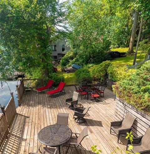 Deck