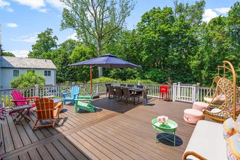 Deck