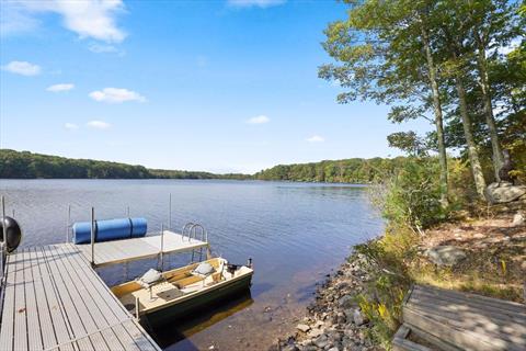 Dock