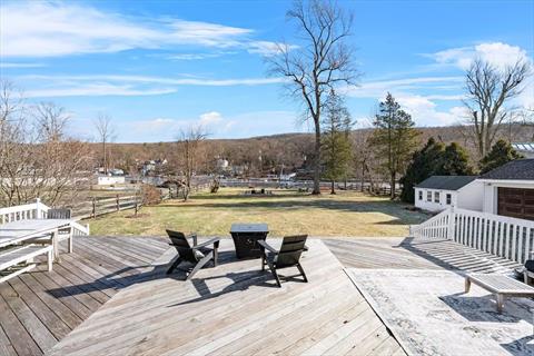 Deck