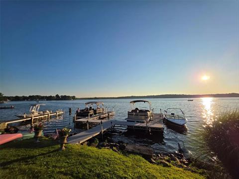 Dock