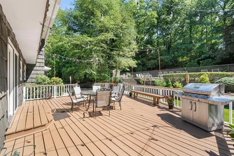 Deck