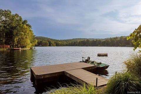 Dock