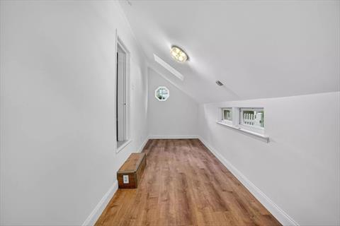 Bonus Room