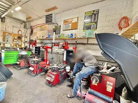 Garage