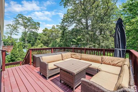 Deck