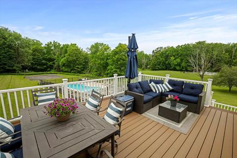 Deck