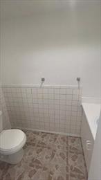 2 Family 2 bedrooms walking plus a 3 bedrooms  duplex 1 1/2 bath