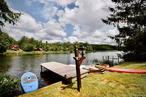 Dock