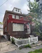 Location, location. location! Welcome to Woodlawn heights. 3-5 minutes from the major deegan expy (87), bronx river pkwy, local buses and 7-10 minutes to the metro north, the #2, #4, #5 trains. Has one of the best elementary schools in the Bronx, walking distance from all major stores/community buildings, such as C-Town, Banks, Butcher Shops, Pizzeria, major restaurants, farmacy, schools, churches, gas station, and more. Outside you will find a front yard, dettached garage, backyard; grass and cement. basement, office space, formal dining room, eat-in kitchen.