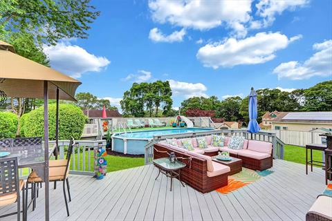 Deck