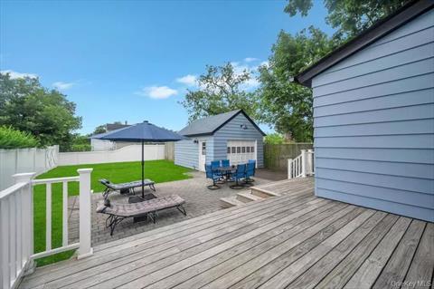 Deck