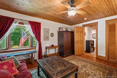 Guest Quarters