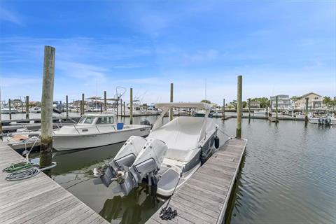 Dock