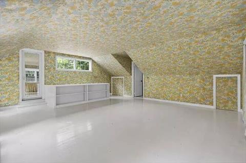 Bonus Room