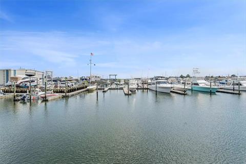Dock