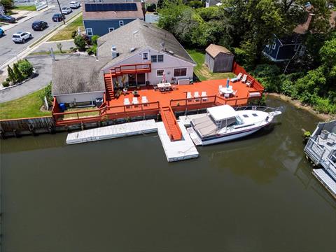 Dock