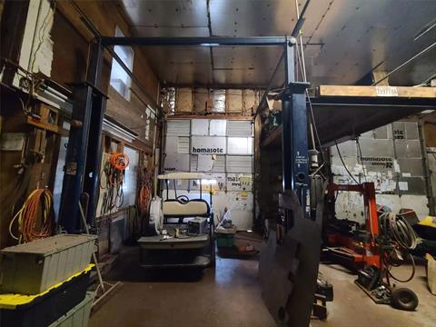 Garage