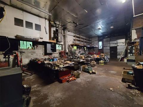 Garage