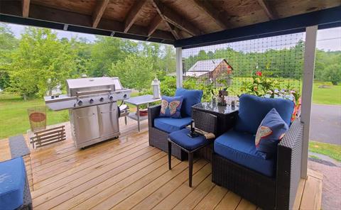 Deck