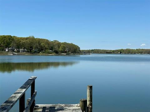 Dock