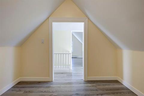 Bonus Room