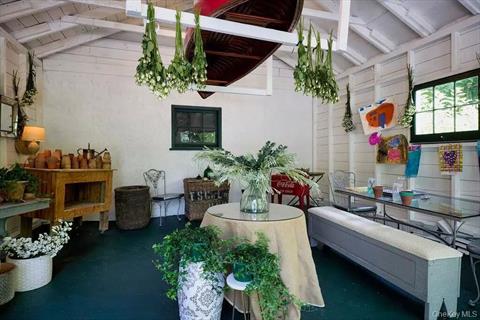 Hobby Room