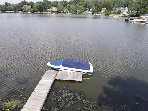 Dock