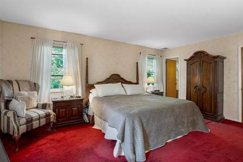 Bedroom