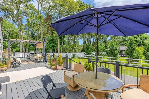 Deck