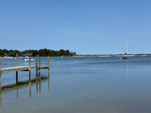 Dock