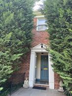 Sunny and open 1 Bed 1 Bath Co-Op In The Garden&rsquo;s Complex Located In Highly Sought After Neighborhood of Rye. Large amounts of closet space and spacious living room and bedroom. Close to Metro-North Train, Bee-line Bus, Local Shops, Restaurants, Parks, Beach, and Ryeâ€™s Golf Course.
