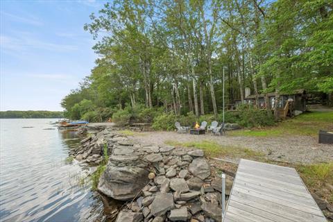 Dock