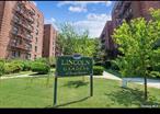 NEWLY UPGRADE. CLOSE TO DOWNTOWN FLUSHING, WALKING DISTANCE TO TRAIN STATION AND SUBWAY STAION. CLOSE TO SHOPPING CENTER. CLOSE TO ALL. A NICE HOME TO LIVE IN DOWNTOWN FLUSHING AREA.