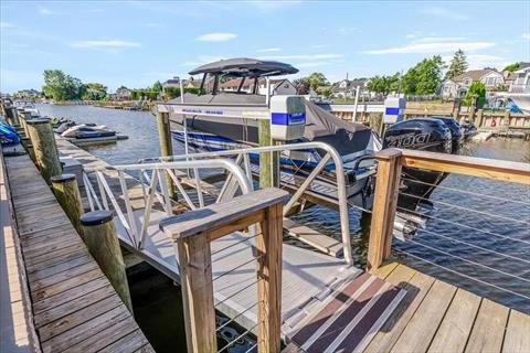 Dock