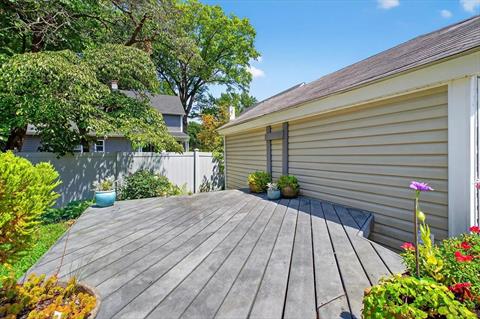 Deck