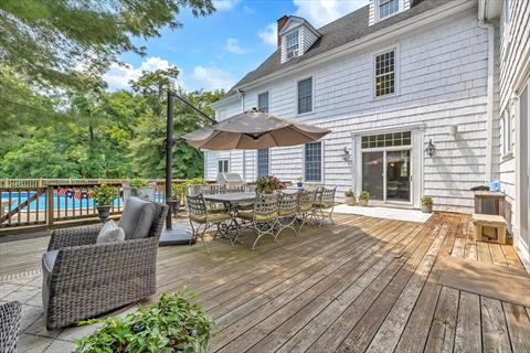Deck