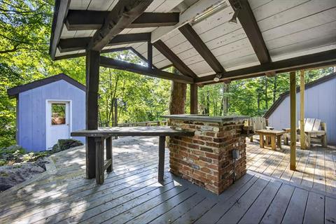 Deck