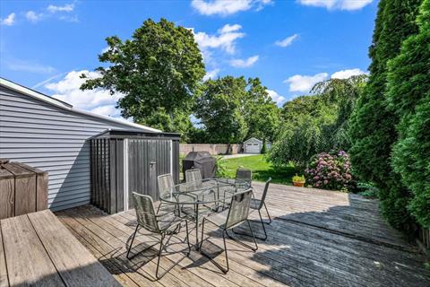 Deck