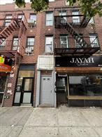 Great Business location in a thriving community. This opportunity will tease the imagination as to what possibilities exist. All types of public transportation, schools and community amenities support this retail space.
