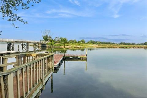 Dock
