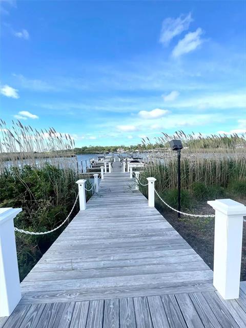 Dock