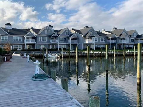 Dock