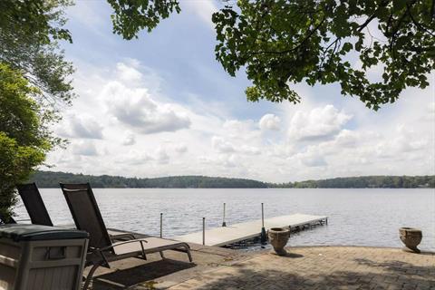 Dock