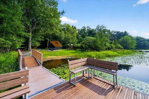 Dock