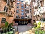 Located in a well-maintained elevator building, this bright and spacious 2-bedroom unit offers approximately 950 sq ft of comfortable living space. Features include All utilities included in maintenance, Eat-in kitchen, Ample closet space, Convenient access to buses, shops, restaurants, parks, and schools. Perfect for those seeking space and convenience in a prime location.