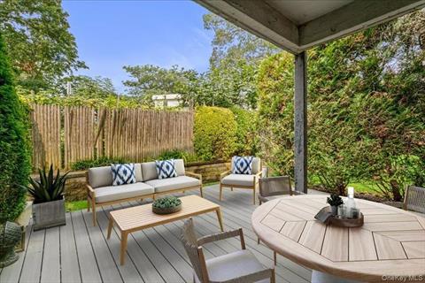 Deck