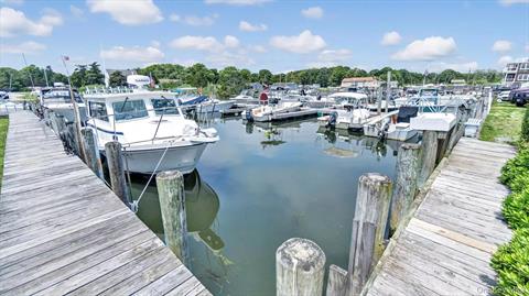 Dock